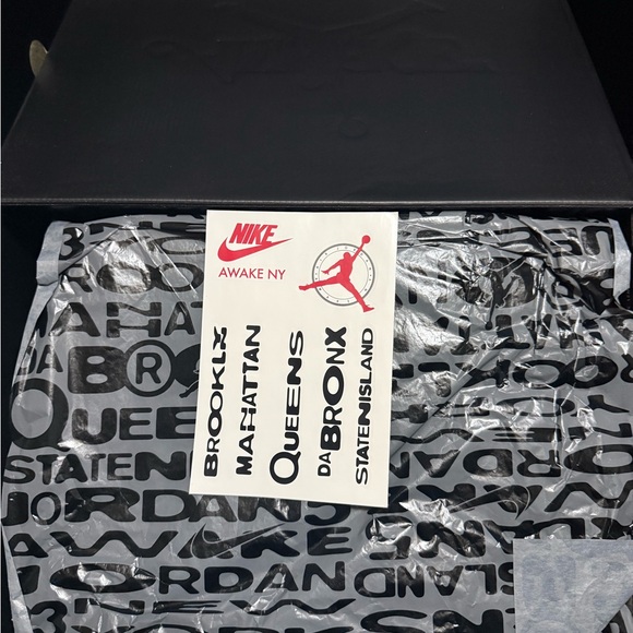 Nike Black Men's Shoes - Picture 8 of 8